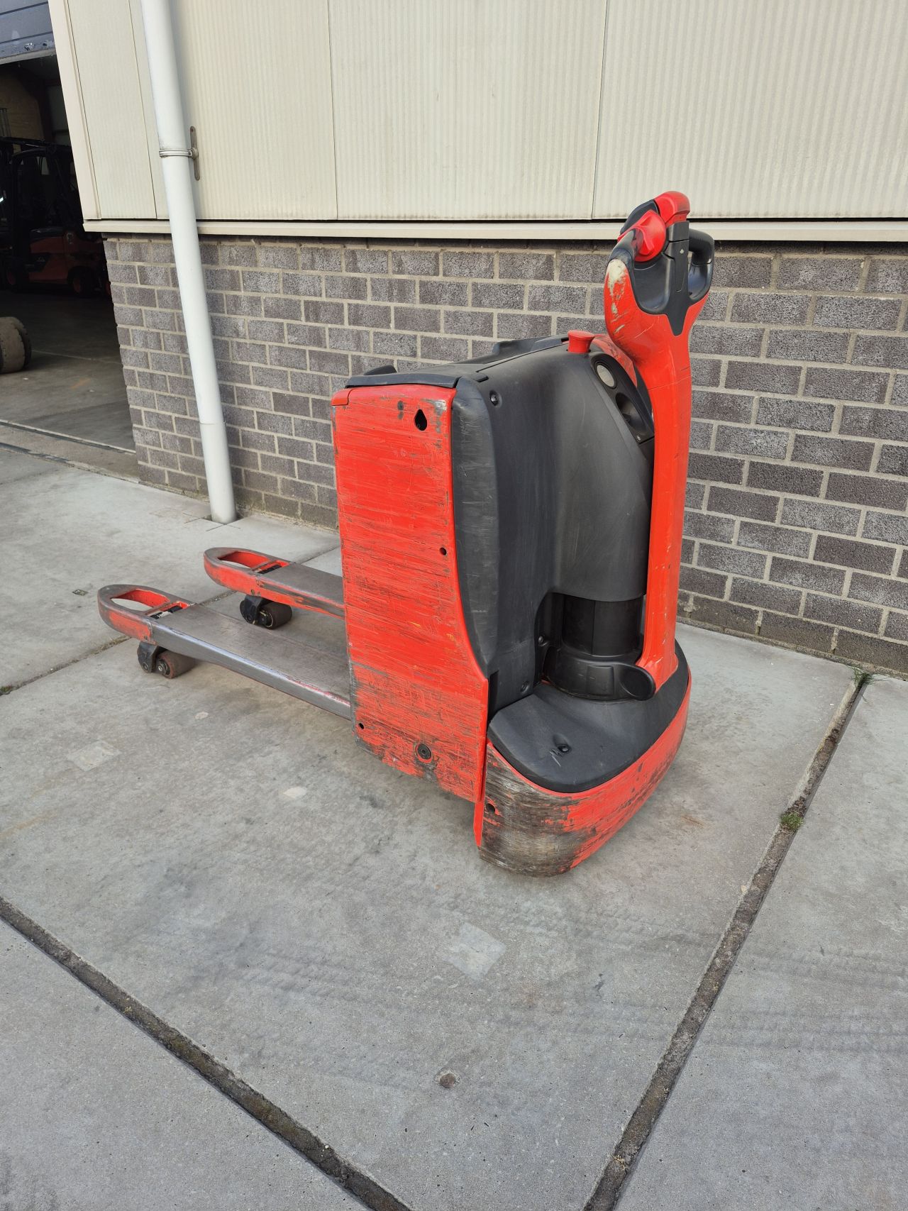 Linde T16 elektrische palletwagen bj 2020 3330 uur