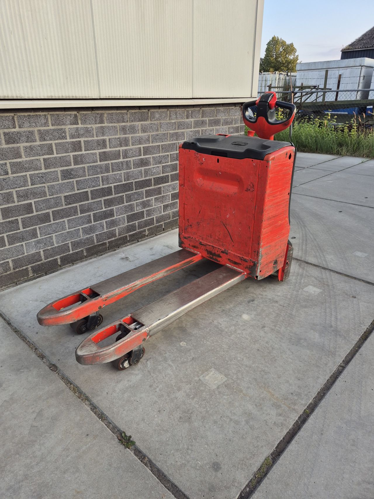 Linde T16 elektrische palletwagen bj 2020 3330 uur