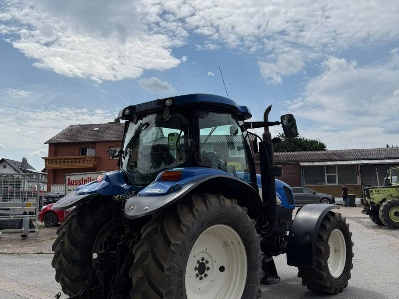 New Holland TS115A