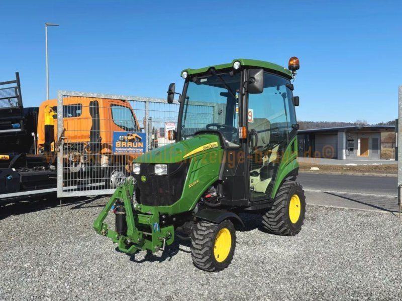 John Deere 1026R