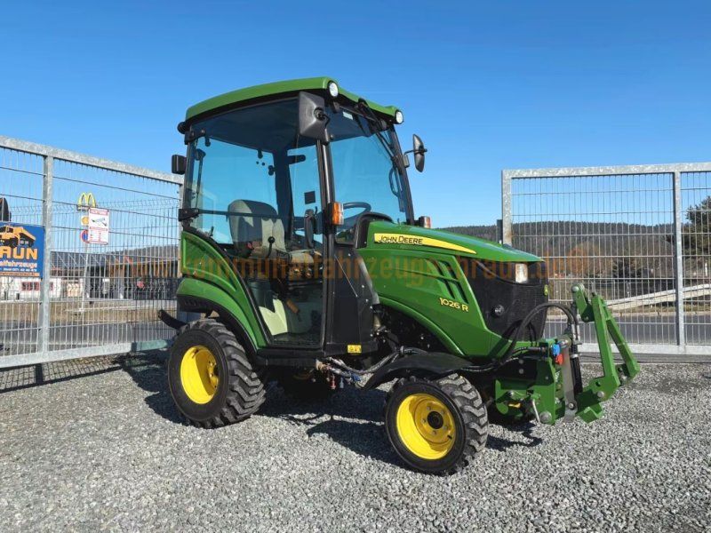 John Deere 1026R