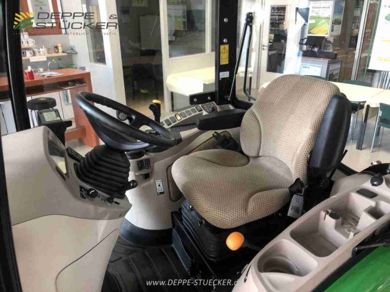 John Deere 3039R