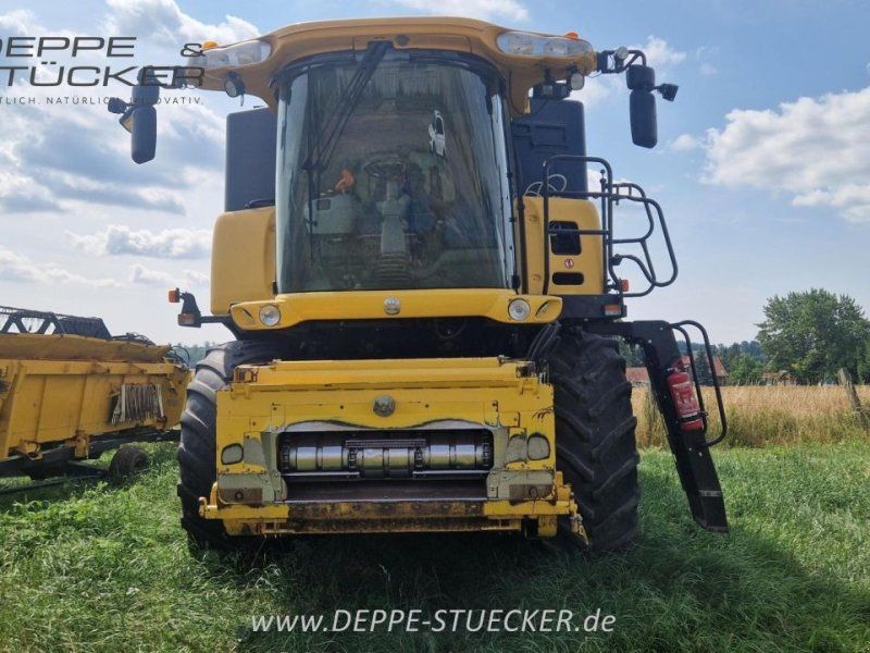 New Holland CR 9090 Eleion mit SW+SWW