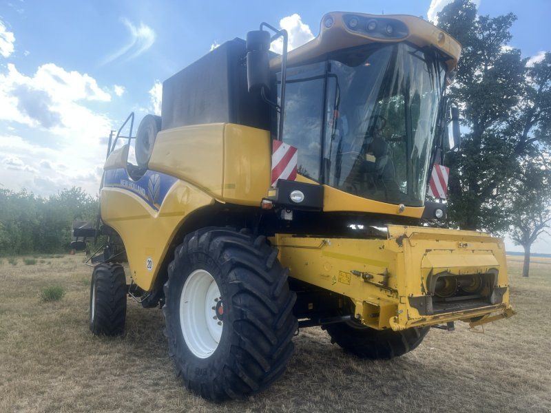 New Holland CX 5080 VarioSchneidwerk 5,18m