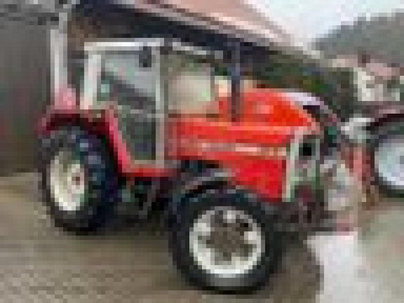 Massey Ferguson 377