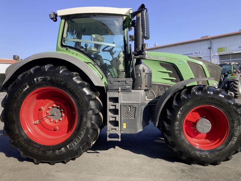 Fendt 828 VARIO S4 PROFI PLUS