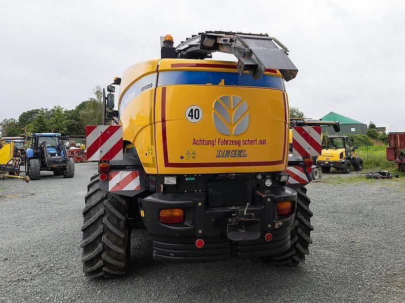 New Holland FR 9050