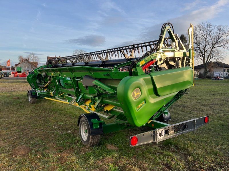 John Deere 730X