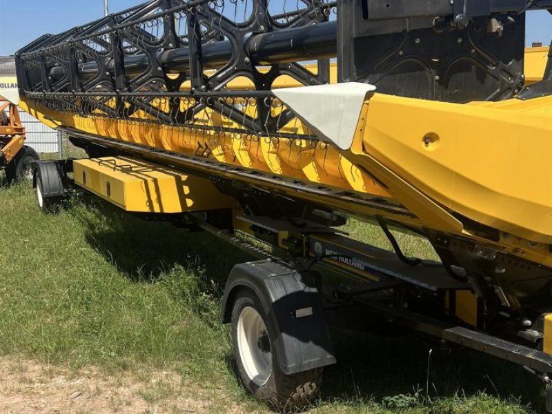 New Holland CR8.90 TRACKS 14.5