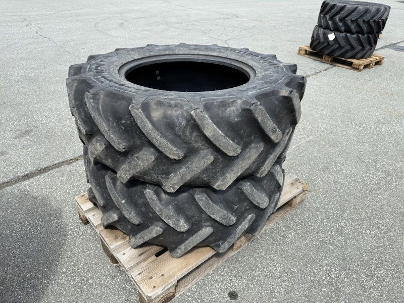 Continental 380/70R24 Contract AC70