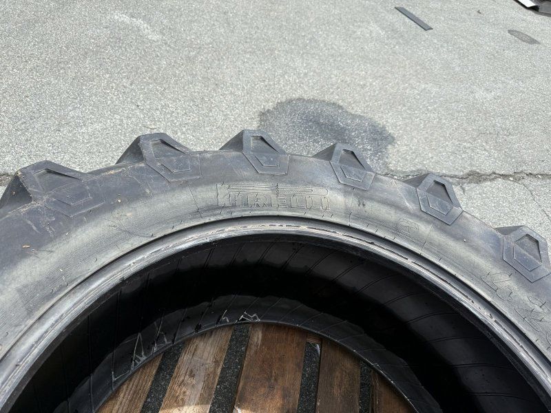 Pirelli 420/70R30