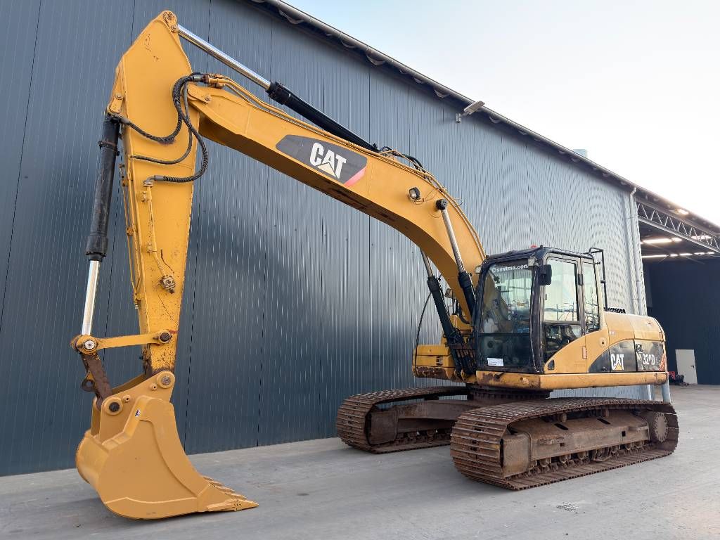 CAT 320D L