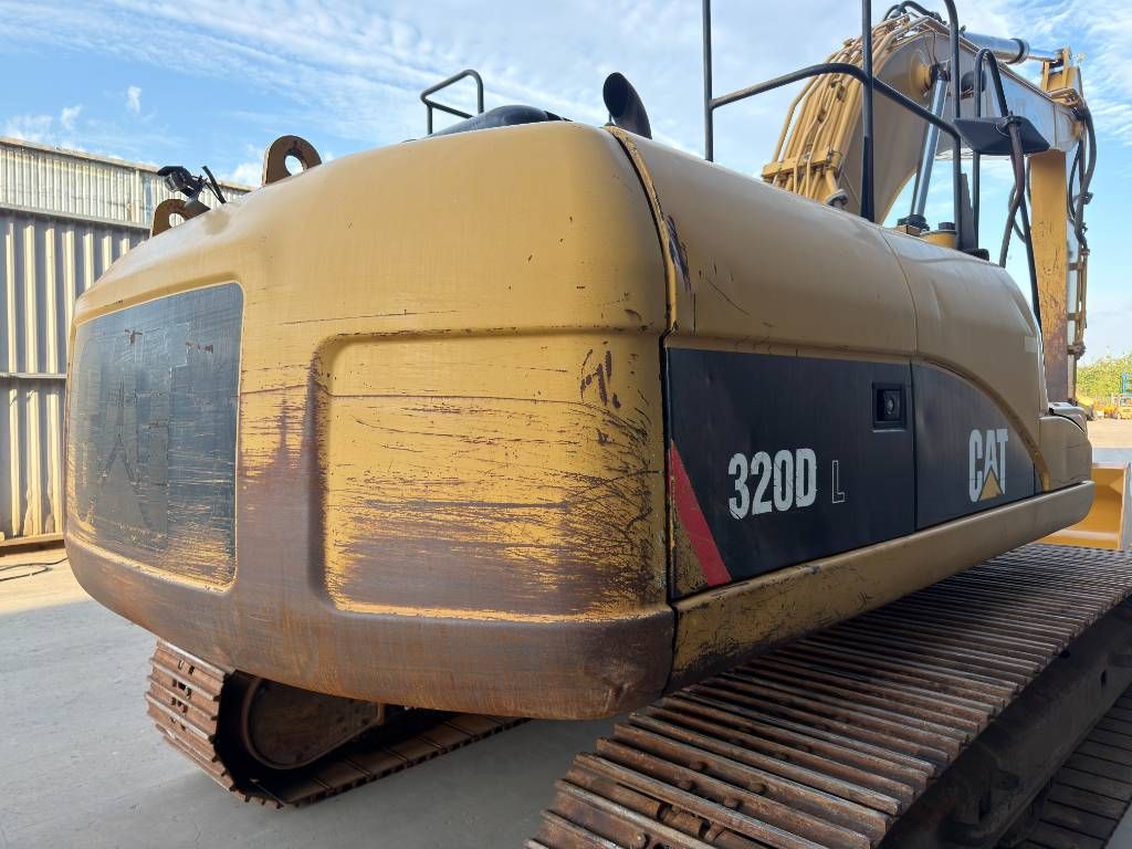 CAT 320D L