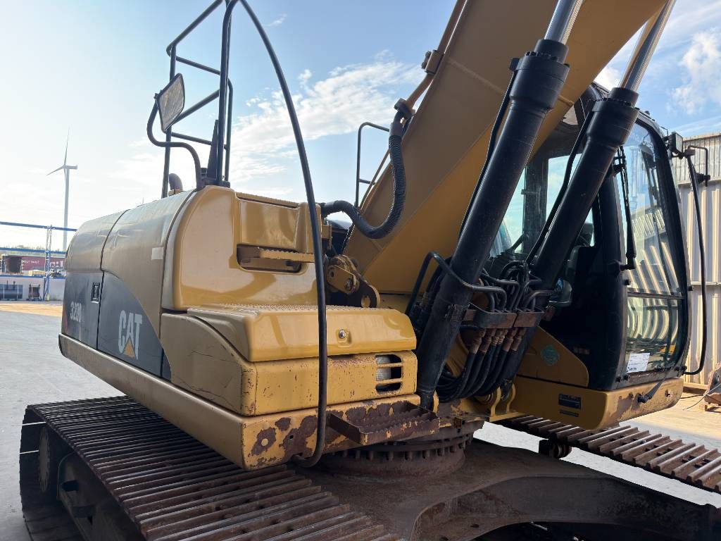 CAT 320D L