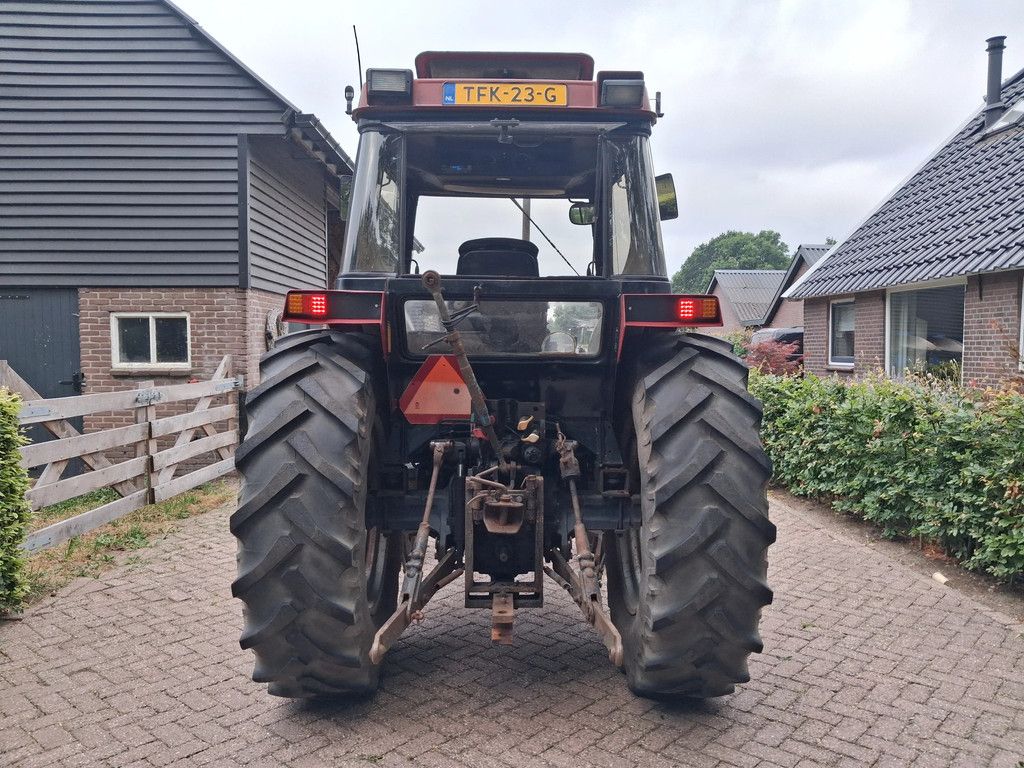 Case IH 585XL