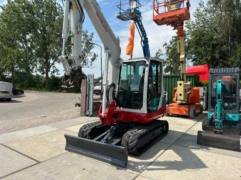 Takeuchi TB 250