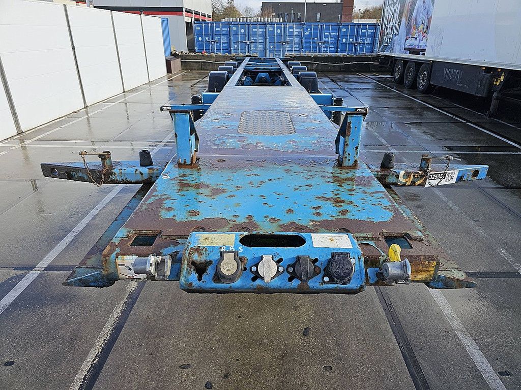 RENDERS CHASSIS