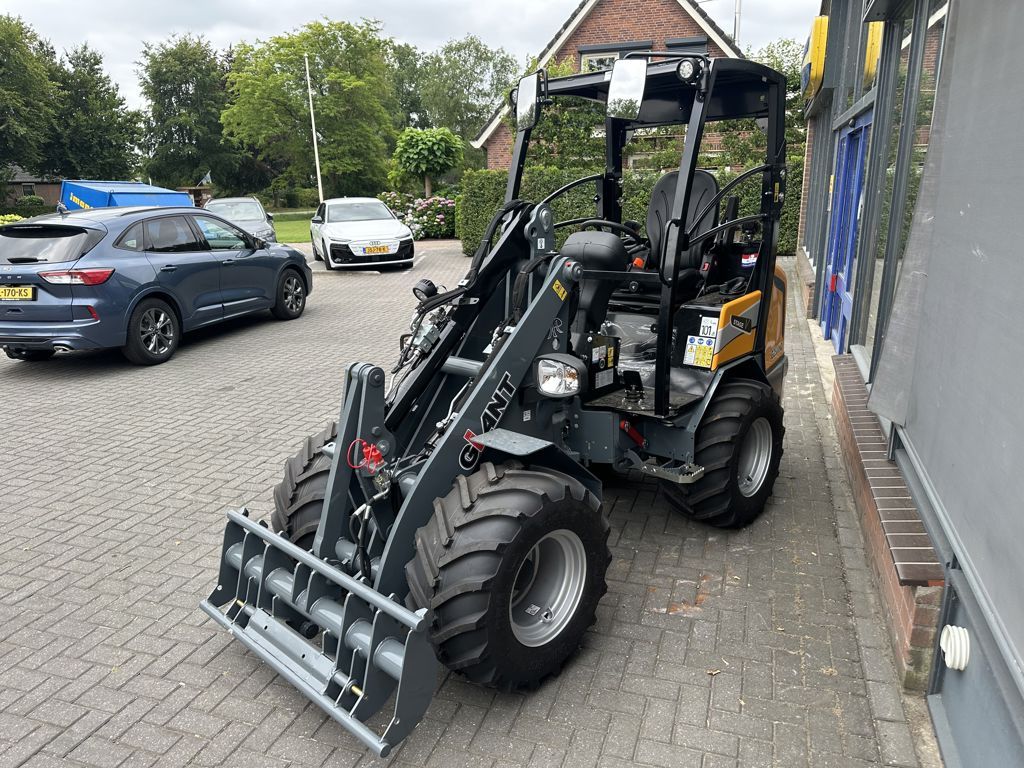 Giant G2500 HD