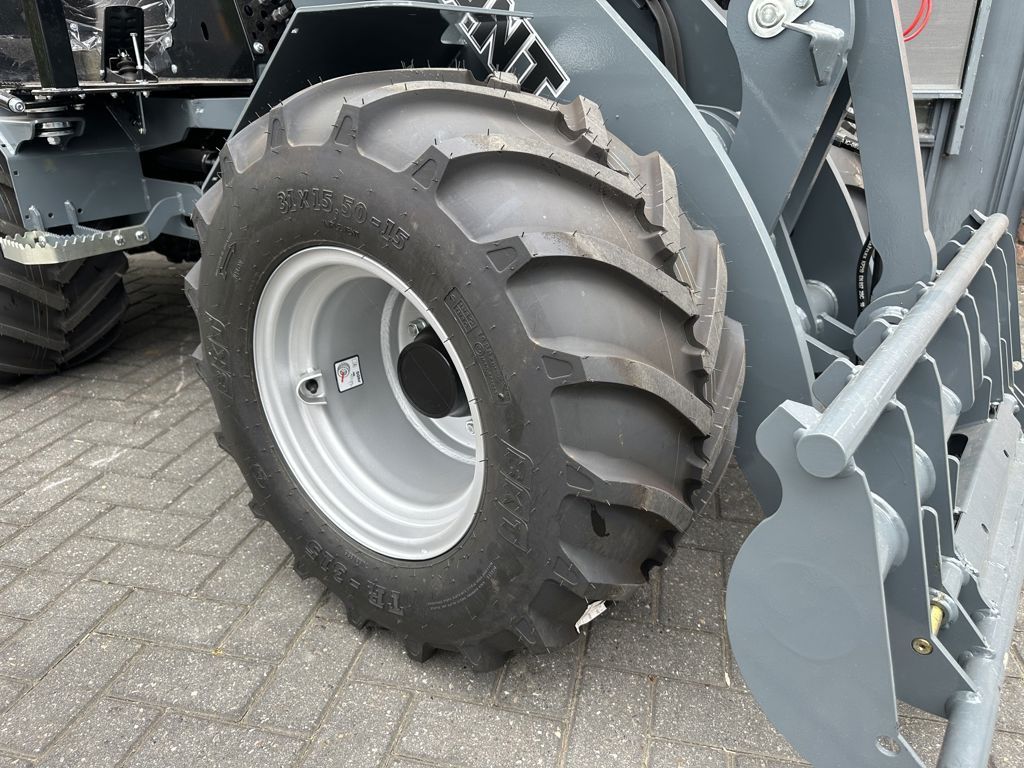 Giant G2500 HD