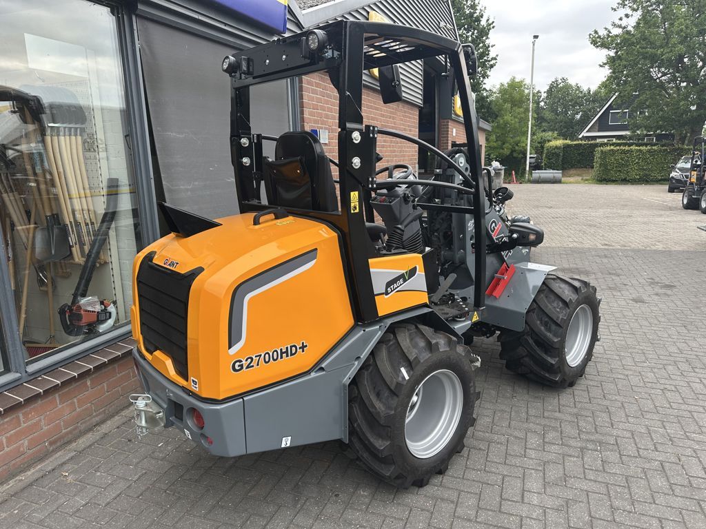 Giant G2700 HD