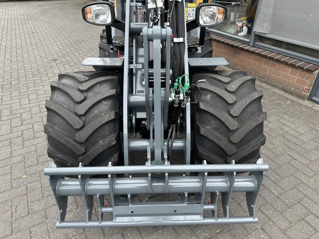 Giant G2700 HD