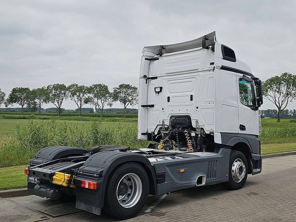 MERCEDES-BENZ ACTROS 1845 LS str.sp. 2x tank