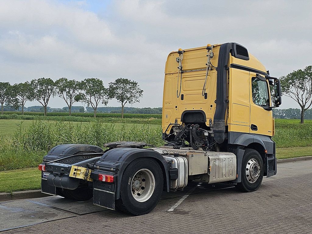 MERCEDES-BENZ ACTROS 1843