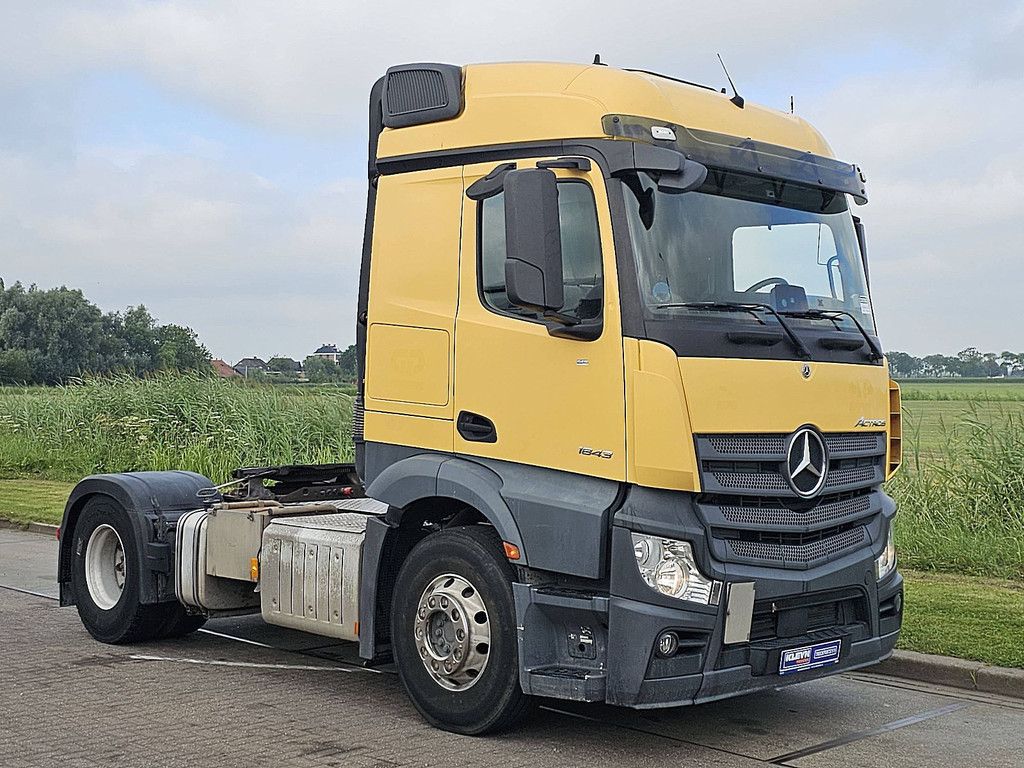MERCEDES-BENZ ACTROS 1843