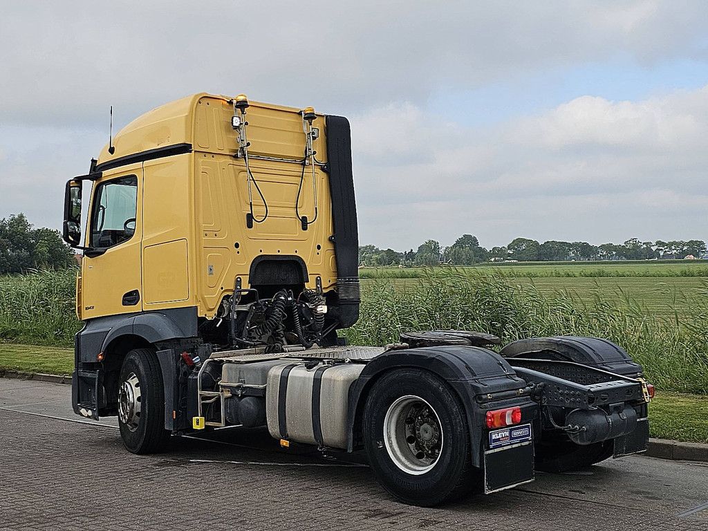 MERCEDES-BENZ ACTROS 1843