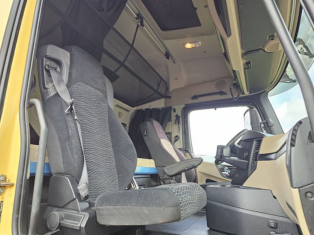 MERCEDES-BENZ ACTROS 1843