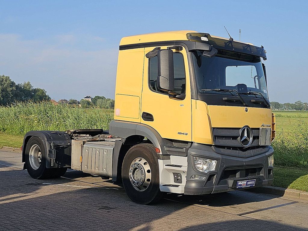 MERCEDES-BENZ ACTROS 1843
