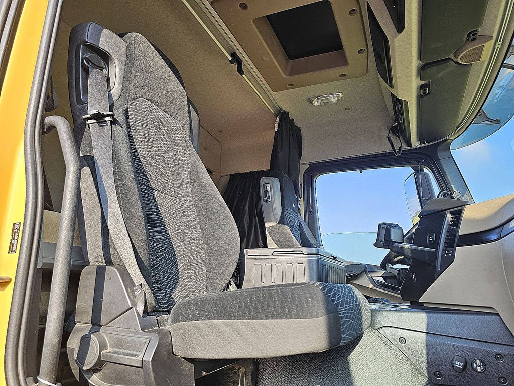 MERCEDES-BENZ ACTROS 1843