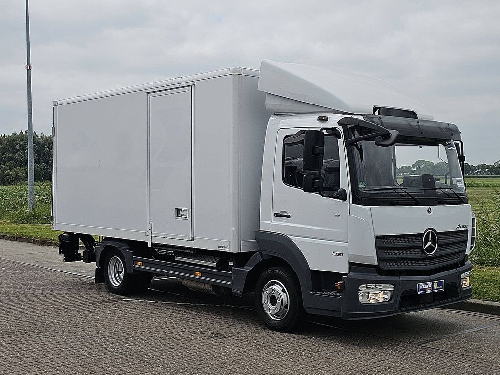 MERCEDES-BENZ ATEGO 821 airco lift side door