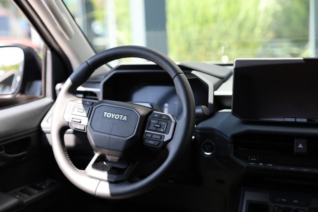 Toyota Hilux BEV-PROFESSIONAL DUBBEL CABIN ELECTRIC 5 ZITS