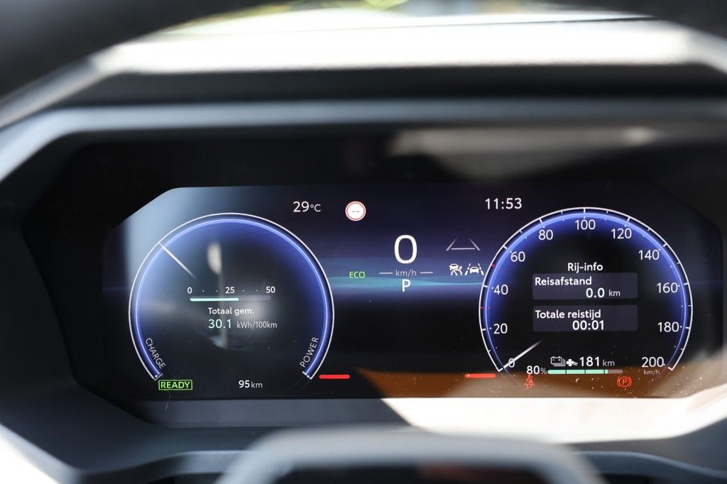 Toyota Hilux BEV-PROFESSIONAL DUBBEL CABIN ELECTRIC 5 ZITS