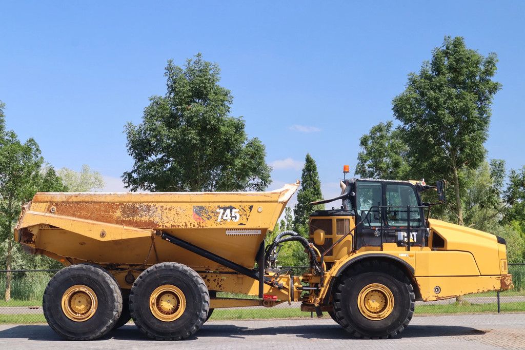 Caterpillar 745 04A | CE | TAILGATE (3 UNITS)