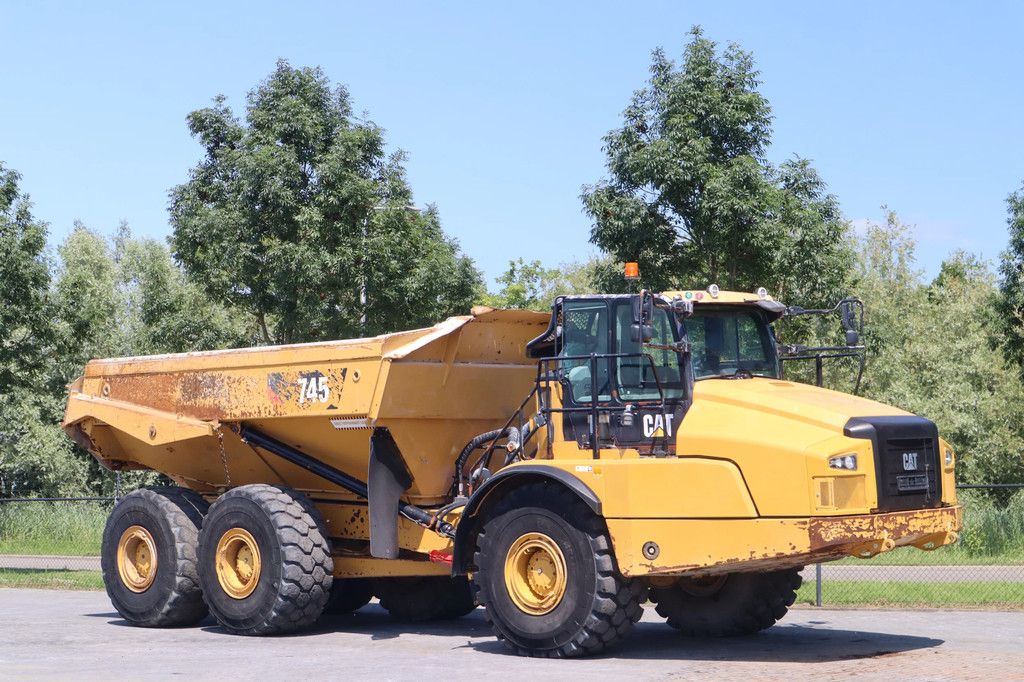 Caterpillar 745 04A | CE | TAILGATE (3 UNITS)