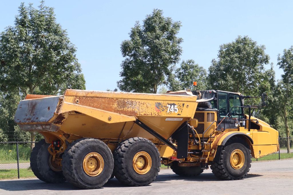 Caterpillar 745 04A | CE | TAILGATE (3 UNITS)