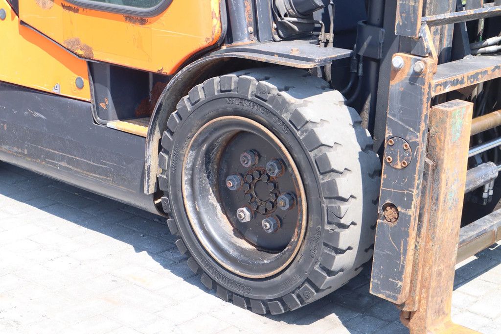 Doosan D35C-5 | SIDESHIFT & FORKSPREADER