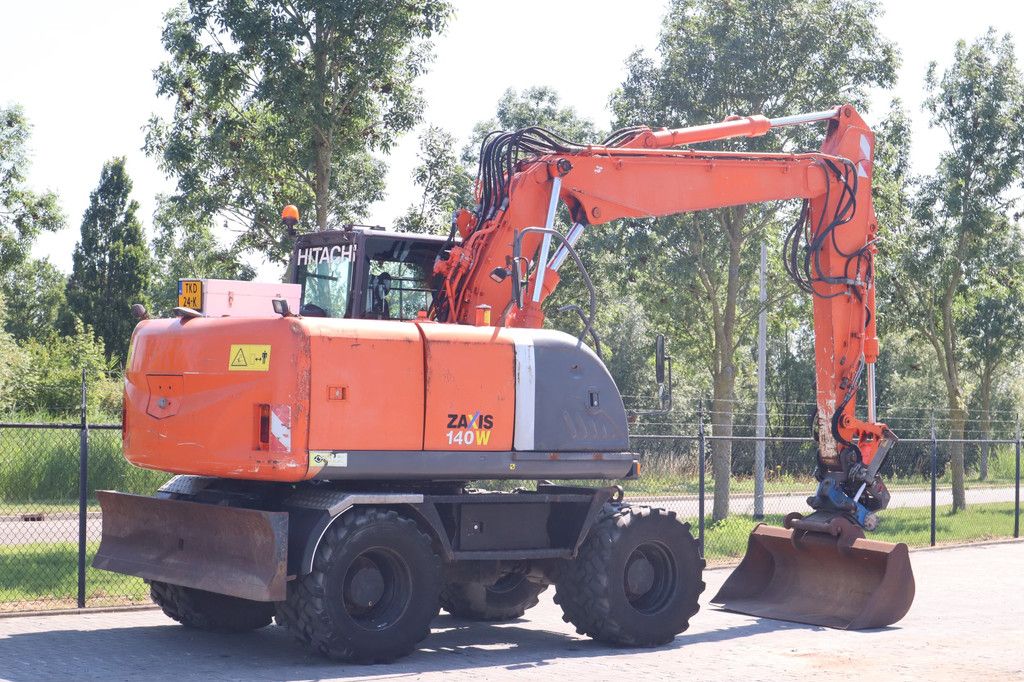 Hitachi ZX140W-3 | ROTOTILT & BUCKET | DUTCH MACHINE