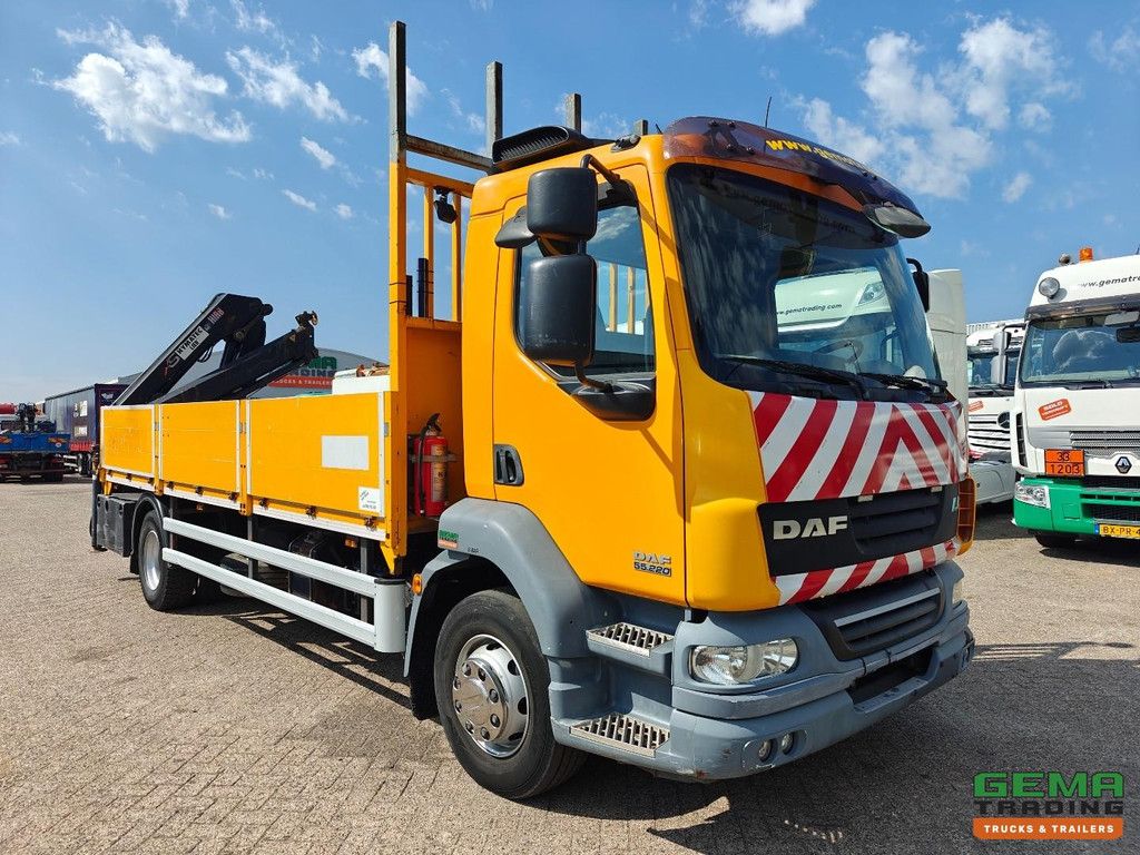 DAF FA LF55.220 4x2 Tageskabine Euro 5 15 t – Offene Ladefläche mit Bordwänden 4,76 m + Hiab 088 E-2 Fernbedienung – Vollstahl – Schaltgetriebe