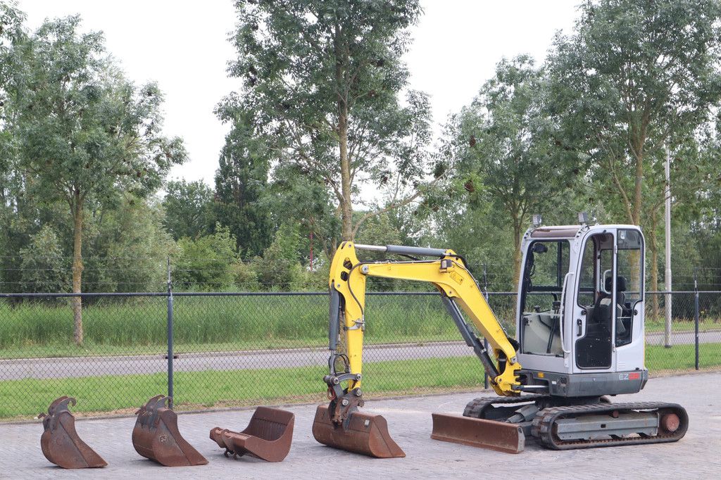 WACKER NEUSON EZ28 | DUTCH MACHINE | 4 BUCKETS | LOW HOURS