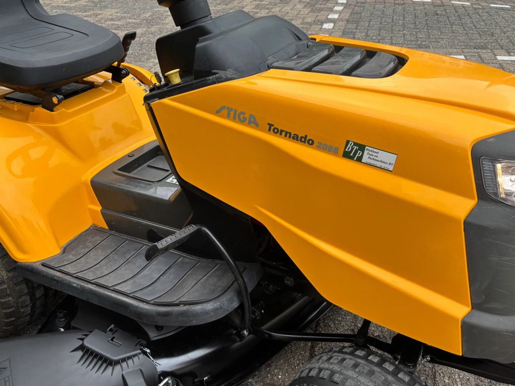 Stiga gebruikte 2098 zitmaaier mulch 98cm