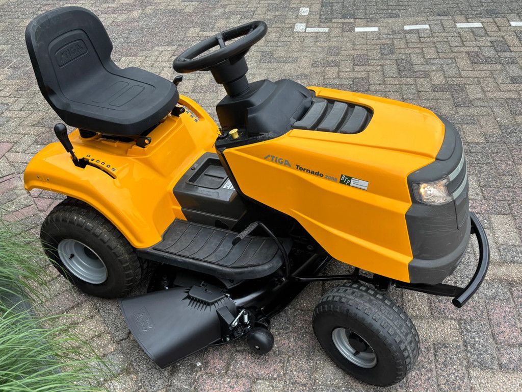 Stiga gebruikte 2098 zitmaaier mulch 98cm