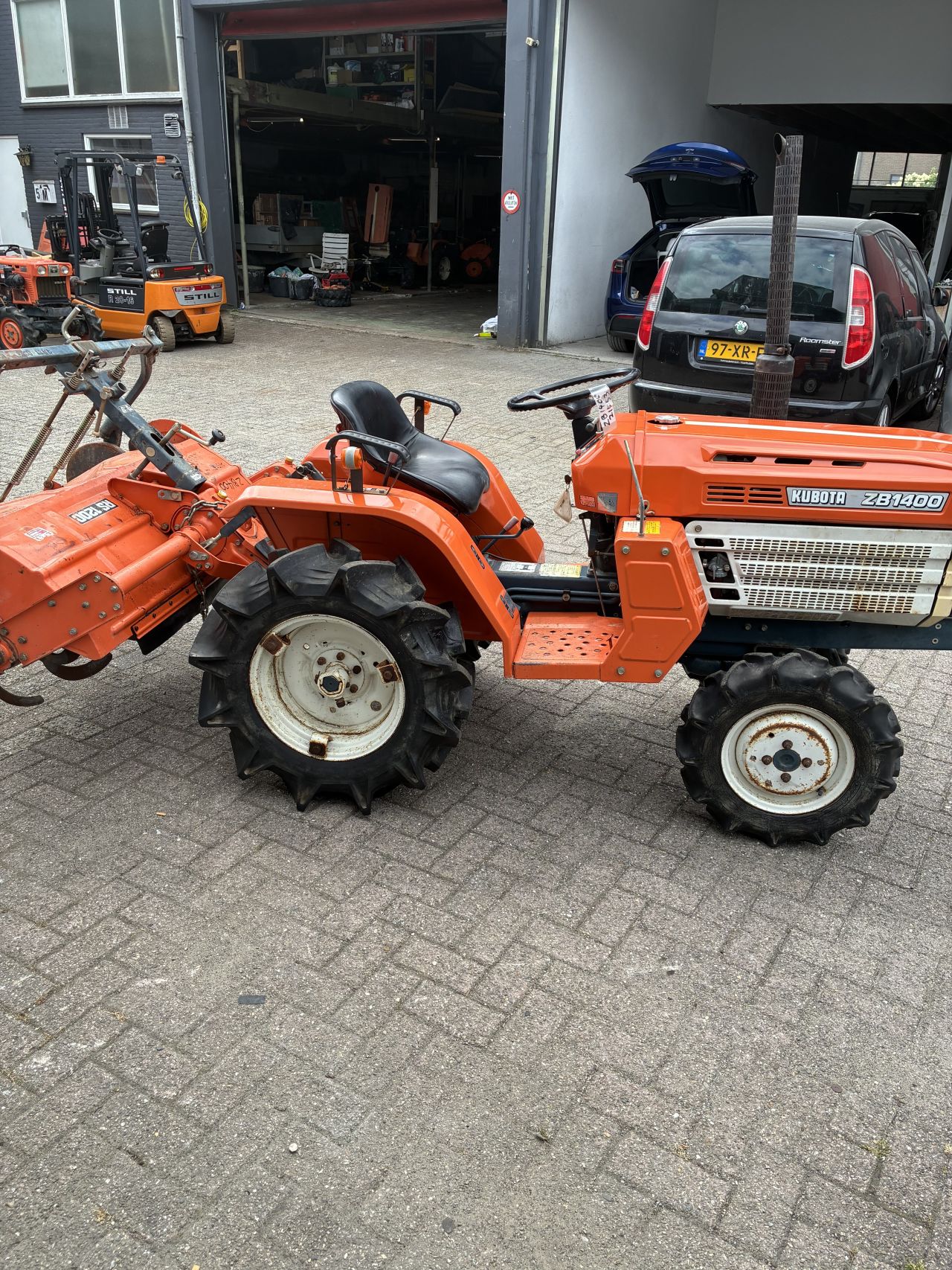 Kubota b1400 4x4 met Grondfrees