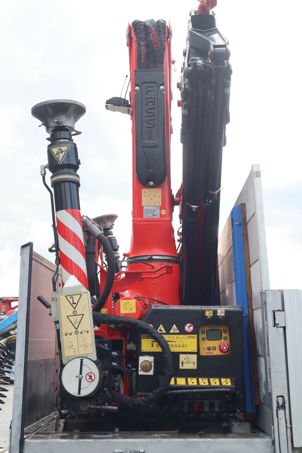 Zaslaw 2 AXLE OPEN TRAILER + FASSI F185-4 (YEAR 2023) REMOTE