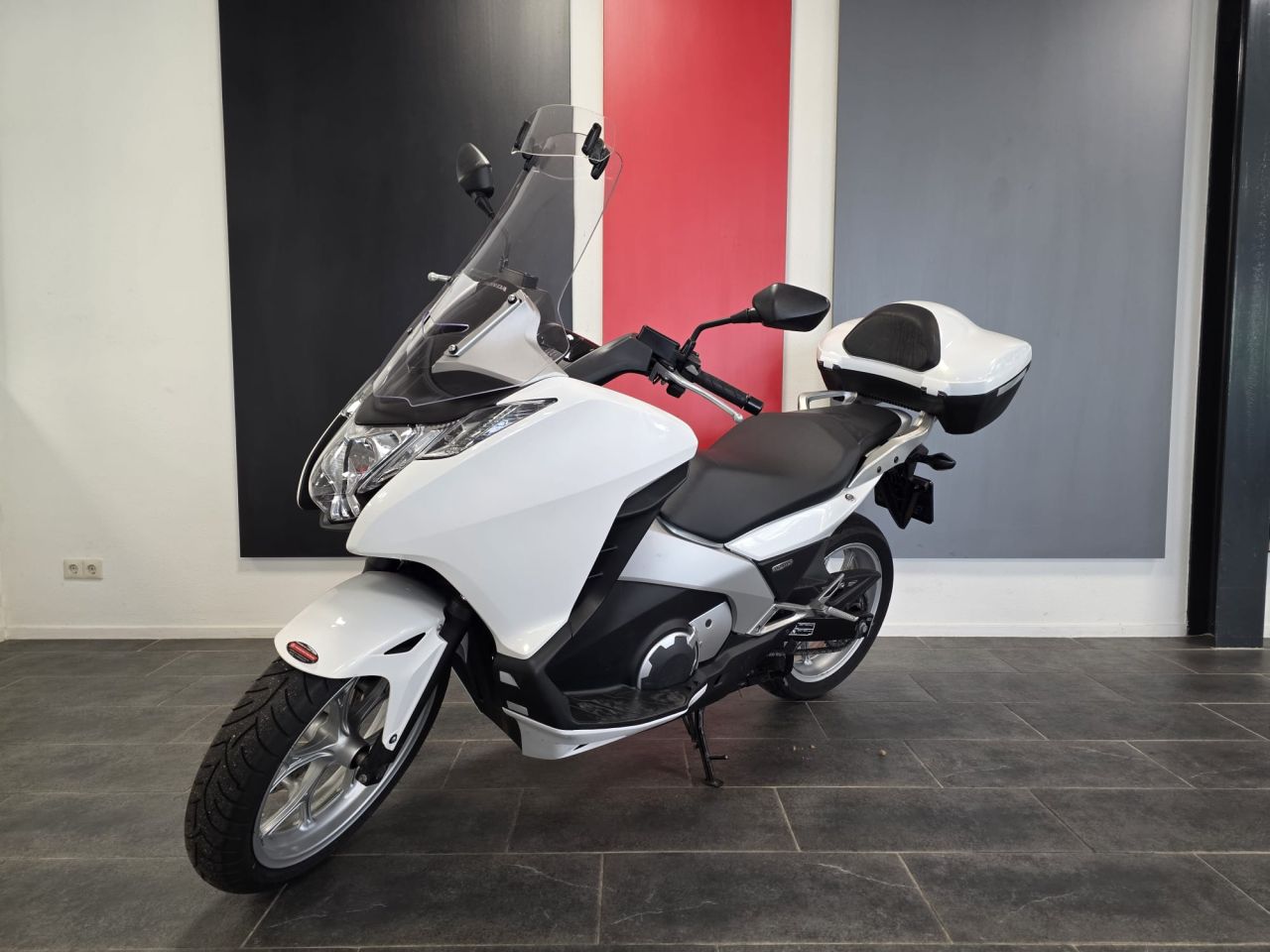 Honda Integra NC700D Motorscooter (2012)