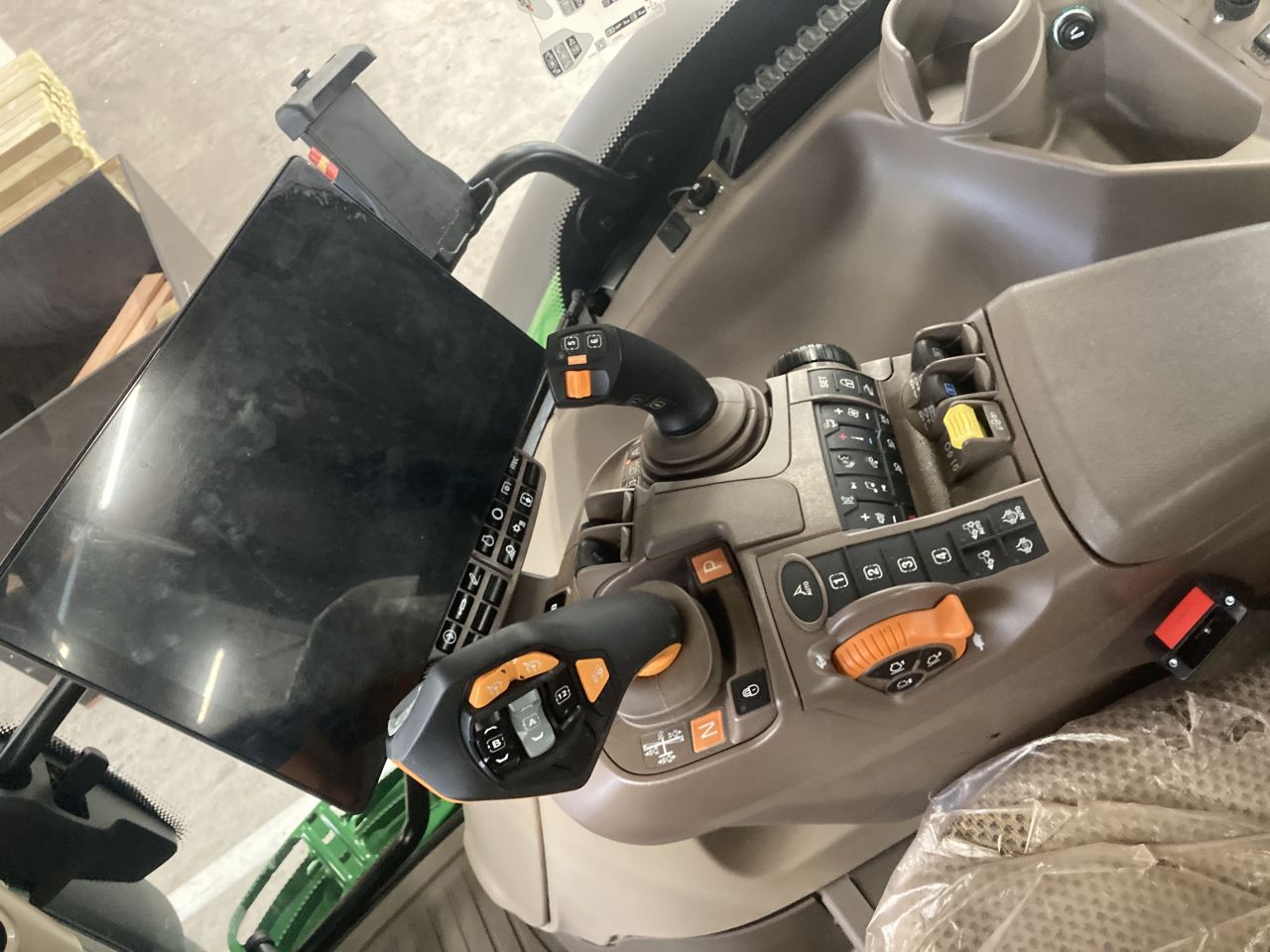 John Deere 6r150