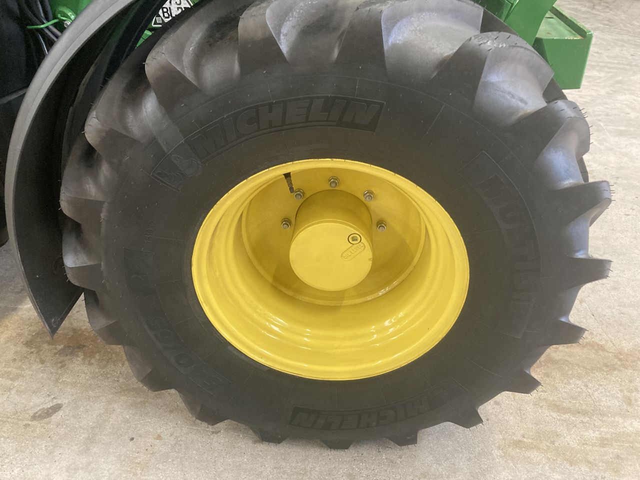 John Deere 6r150
