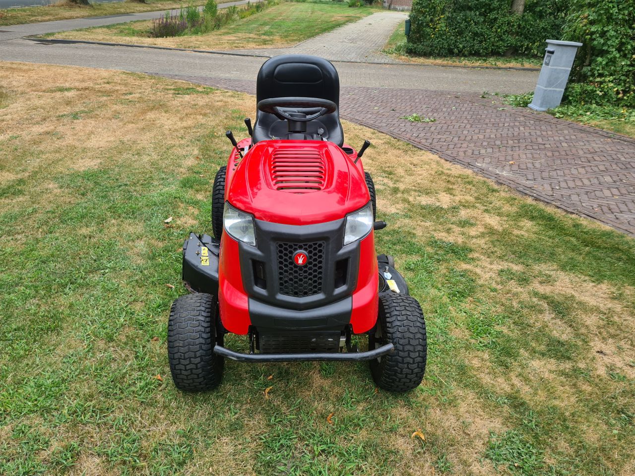 MTD zimaaier hydrostaat dikke 2 cilincer 20 pk.